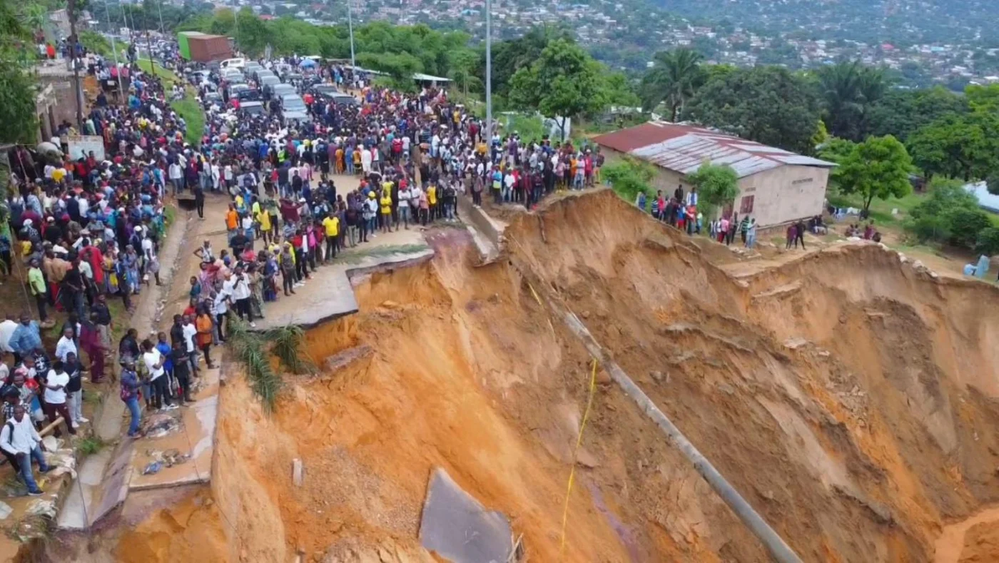 32 miners d!e and hundreds submerged after massive copper-cobalt mine collapses in DR Congo || Mpforum