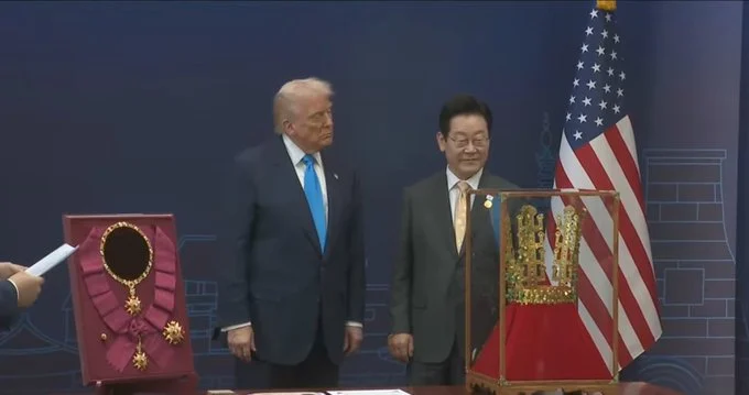 South Korea honors Trump with nation's highest decoration and a replica gold crown || Mpforum