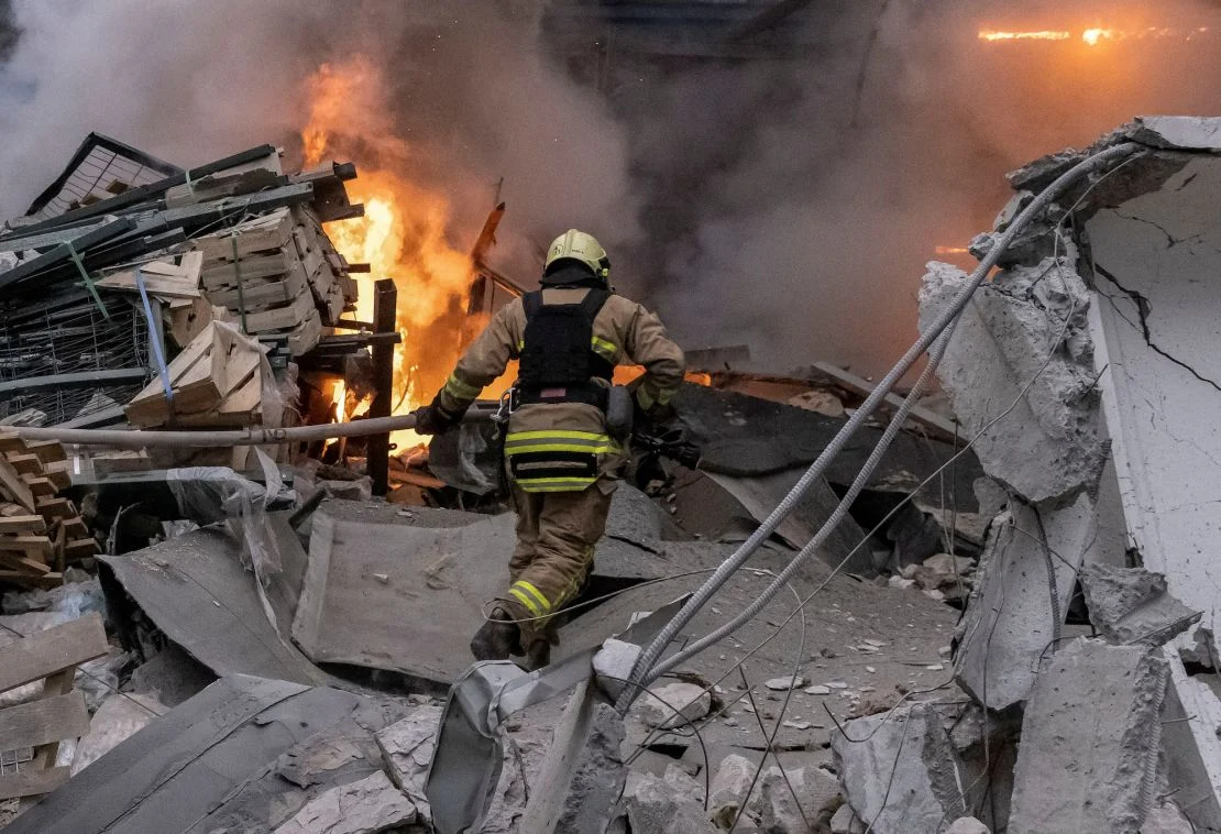 Russia unleashes one of the largest aerial assaults of the war on Ukraine killing four and injuring dozens || Mpforum