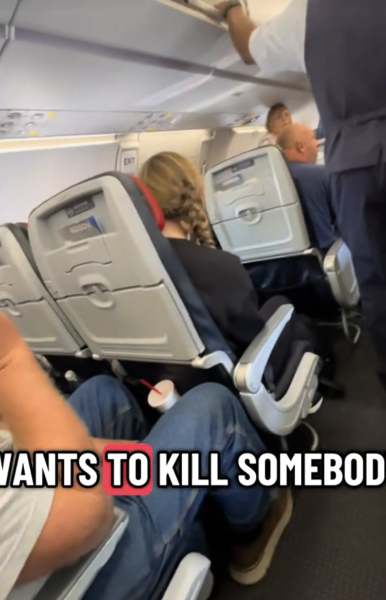American Airlines Passenger duct-taped to seat after attacking flight attendant and making bizarre threats || Mpforum