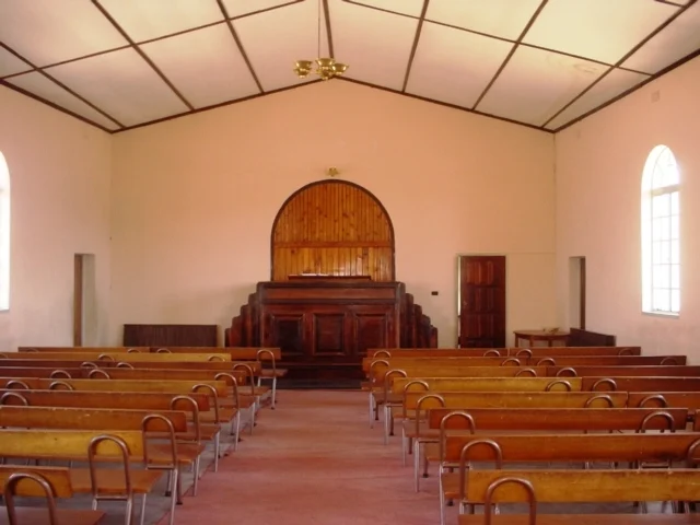 Zimbabwean churches to now pay for licenses for music they perform during service || Mpforum