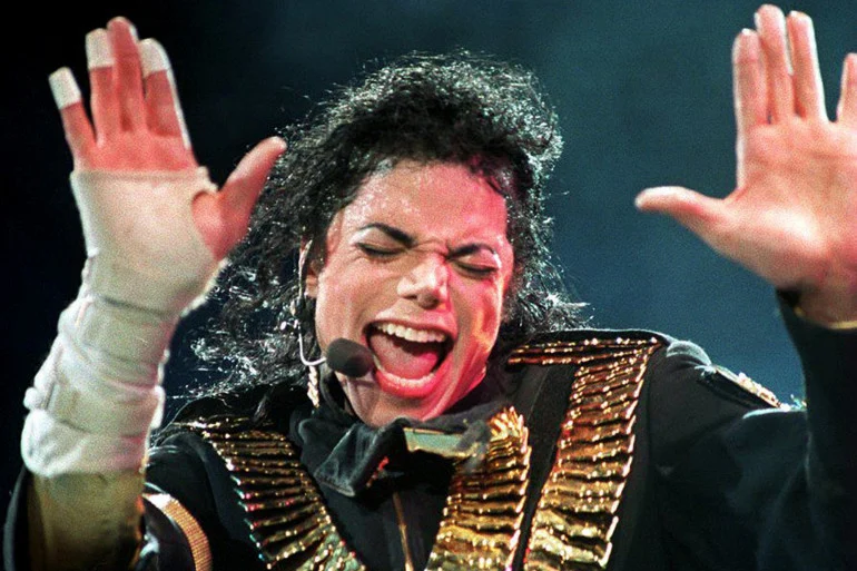 Michael Jackson accusers demand staggering $400 million in compensation || Mpforum